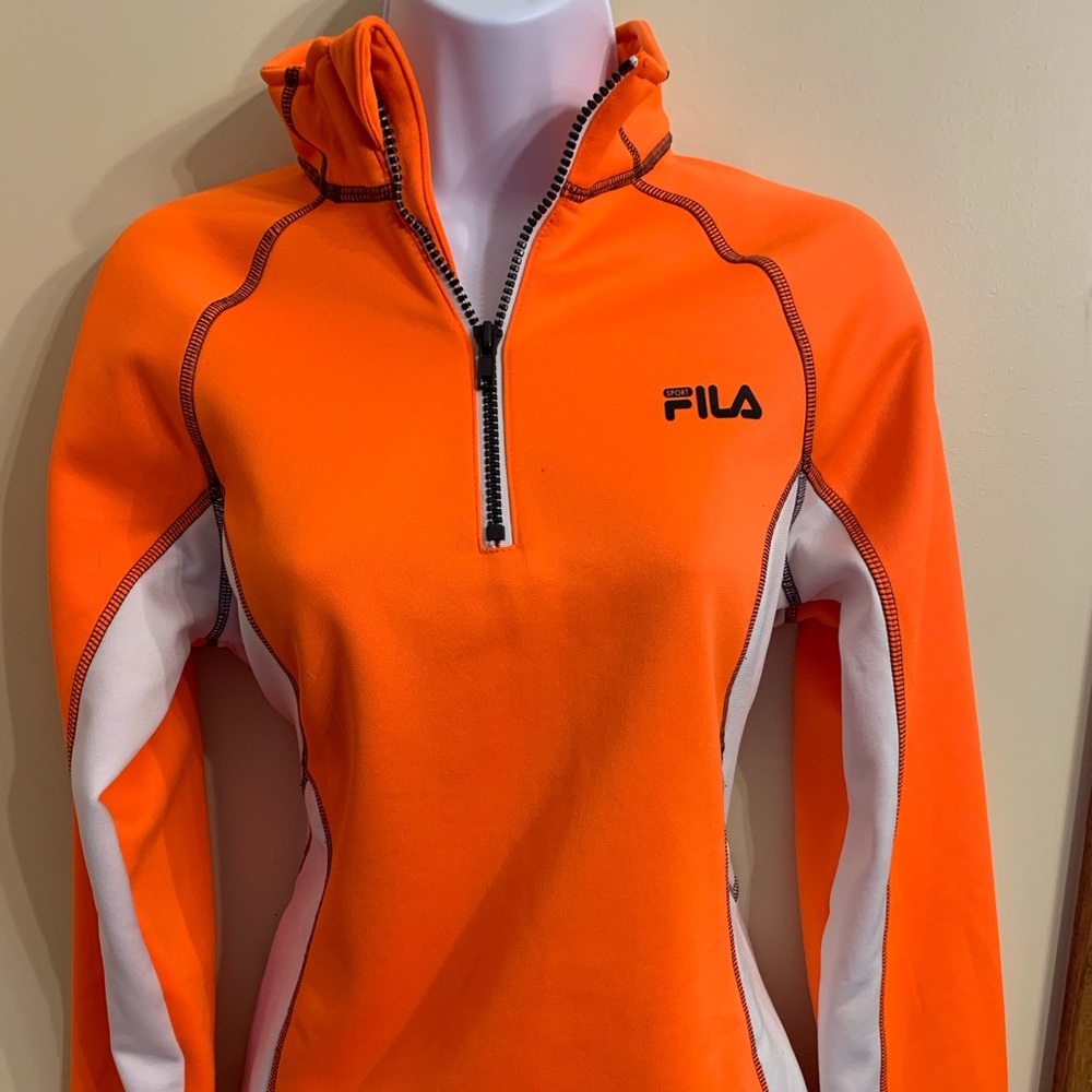 FILA Sport running pullover size medium